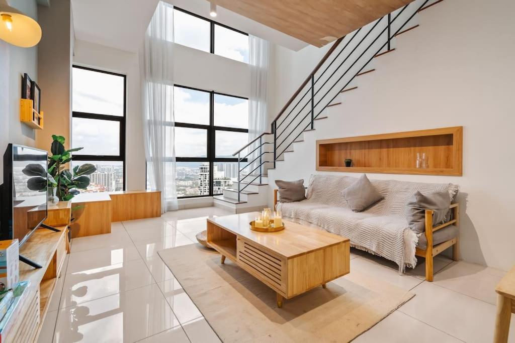 Arte Mont Kiara Netflix Muji-muji 3rooms 6pax *