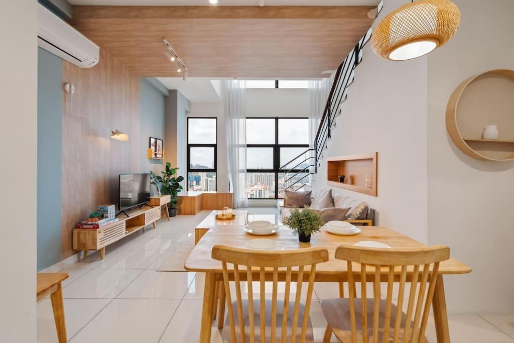 Apartment Arte Mont Kiara Netflix Muji-muji 3rooms 6pax *